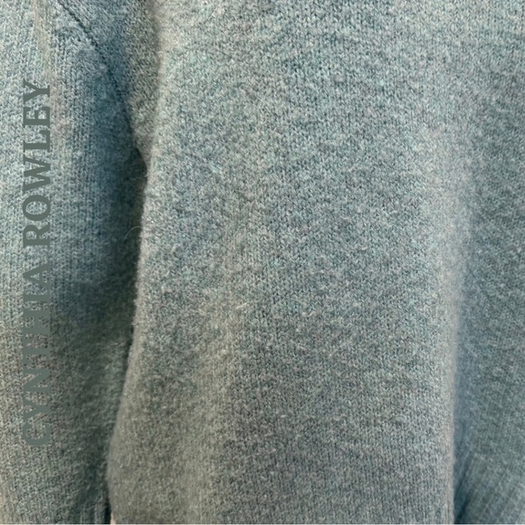 🛍️3/$40 Cynthia Rowley Sage Green Turtleneck Sweater Slouchy Knit | Size Medium - Picture 5 of 6